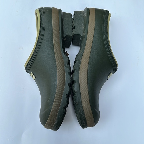 Hunter Olive Green Neoprene Gardener Clogs - Picture 4 of 13